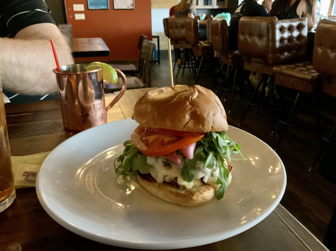 HOBNOB Neighborhood Tavern
