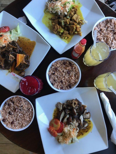 Mike's Tours & Transportation-蒙特戈贝必去景点