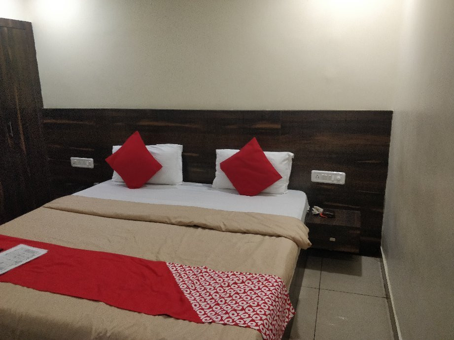 Venkateshwara Mitra Residency主图