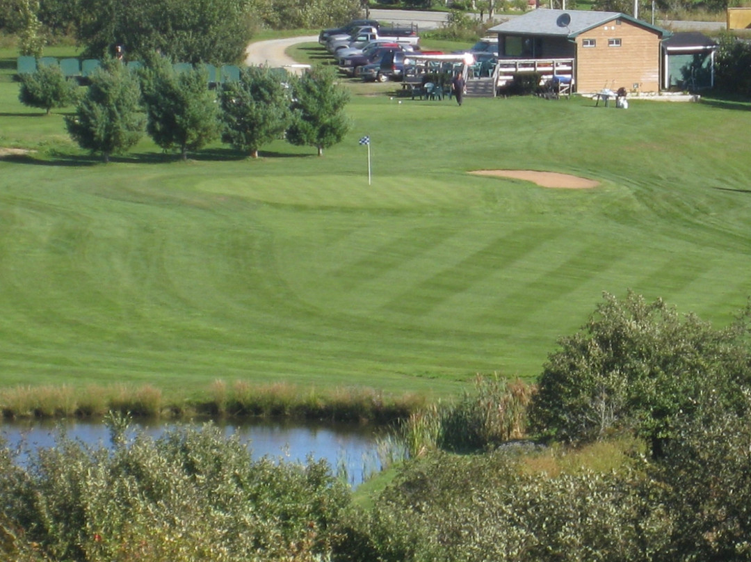 Coyote Hill Golf Course-Newport Landing必去景点