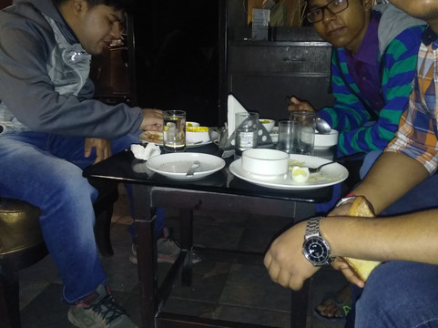 比希瓦拉特纳酒店主图