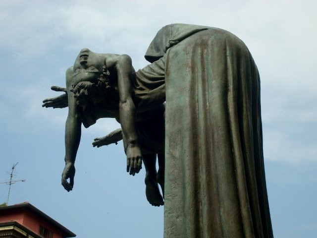 Monumento Ossario Piccoli Martiri景点图片