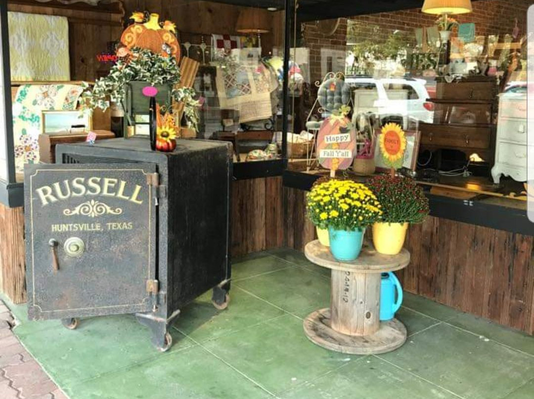 Bonnie Lu's Pink Lady Antiques-Huntsville必去景点