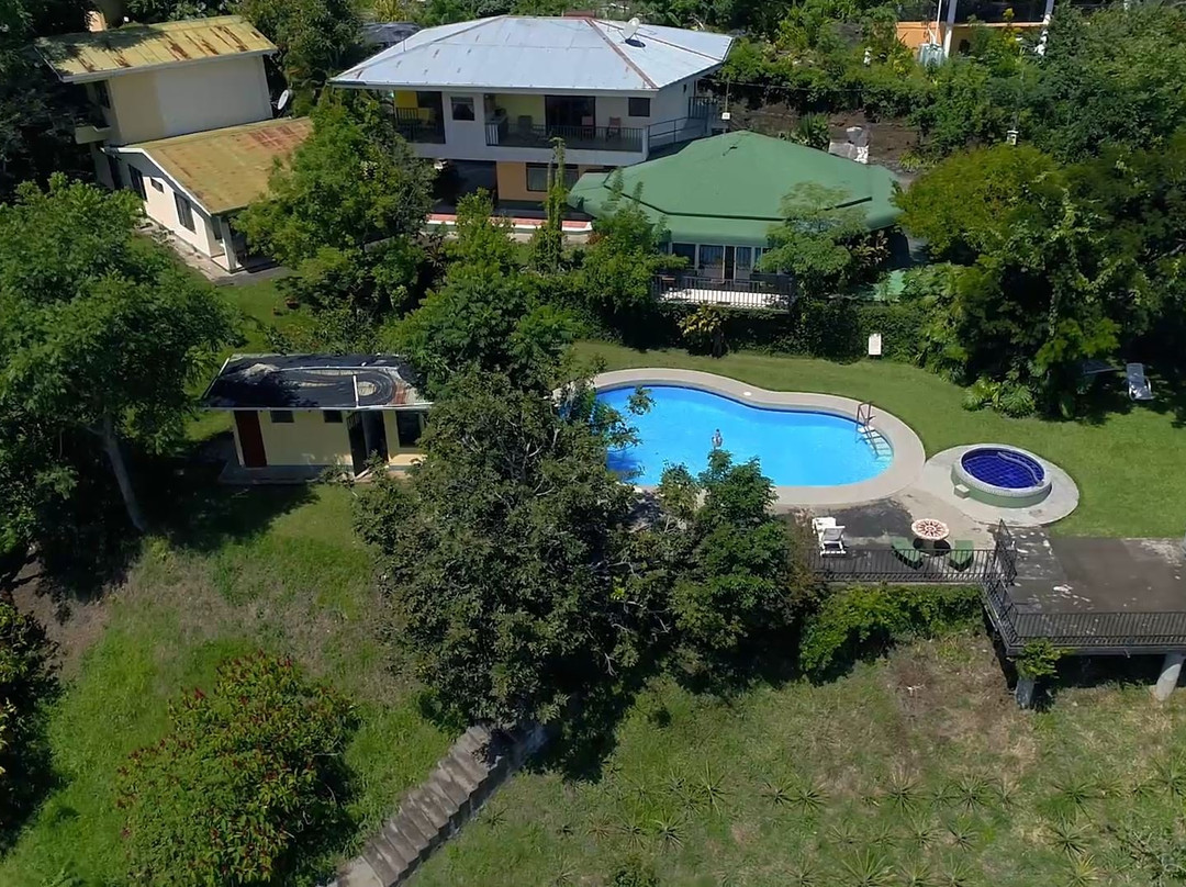 Finca Huetares / Valley View Lodge主图