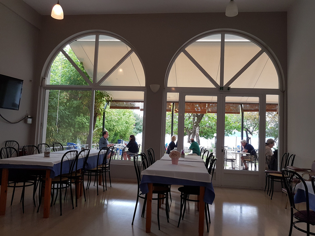 Avra Beach Hotel主图