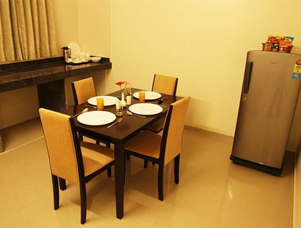 Saburi Service Apartments主图