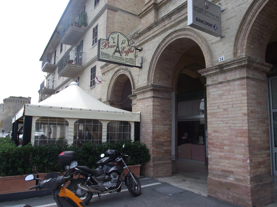 Bar Eiffel