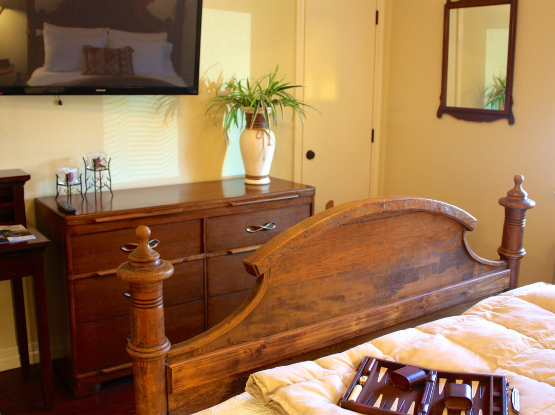 Carlton Club Inn Hotel主图