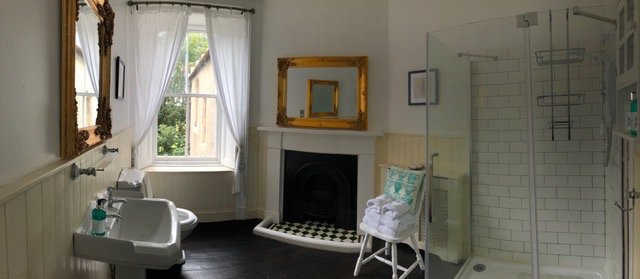 Graemeshall House-浴室