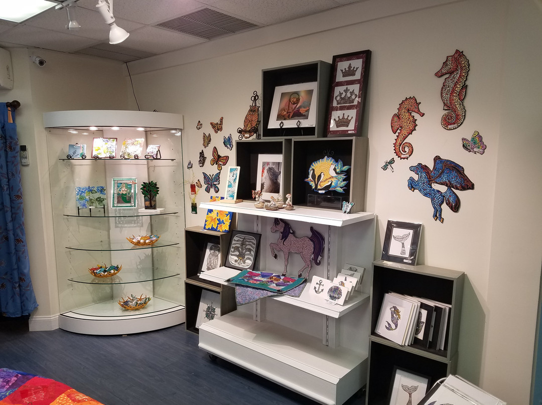 Crazy Mermaids-海恩尼斯必去景点