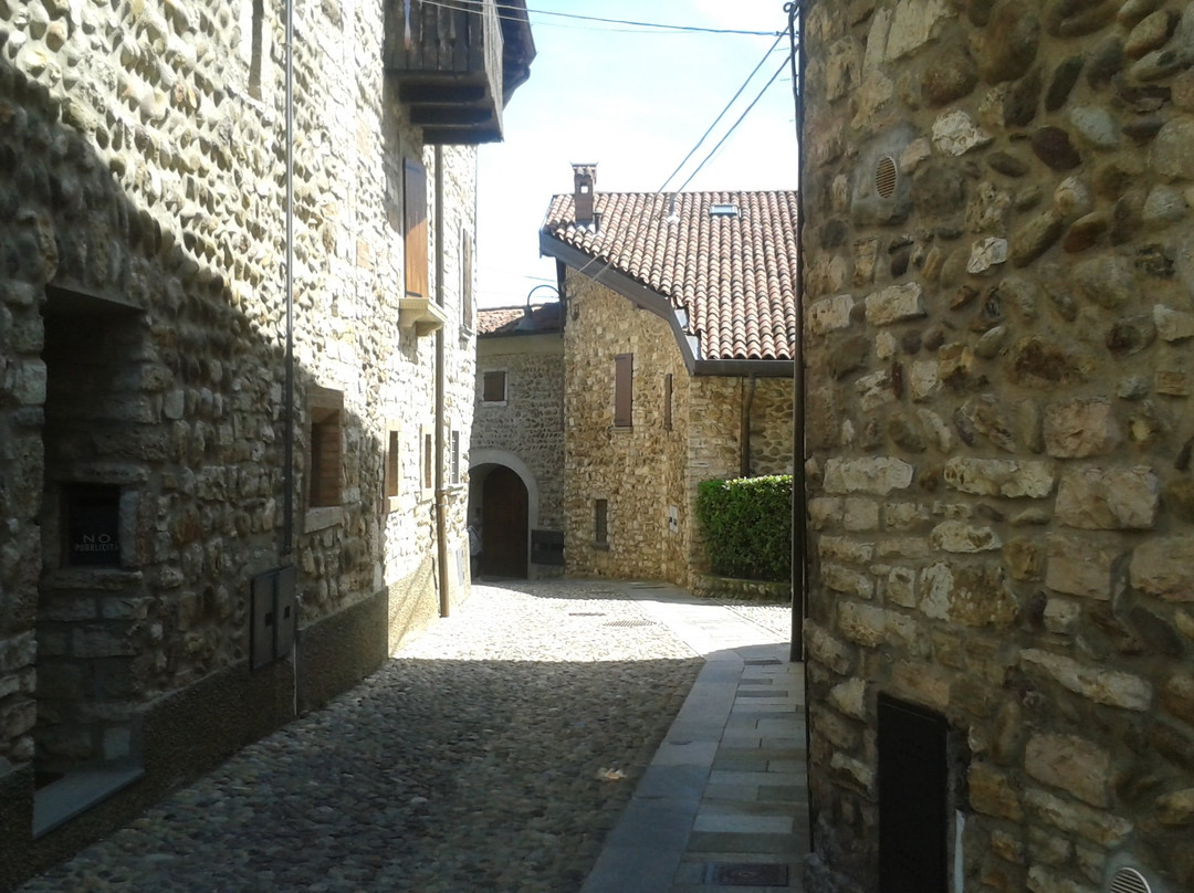 Chiesa di Santa Maria della Consolazione-Almenno San Salvatore必去景点