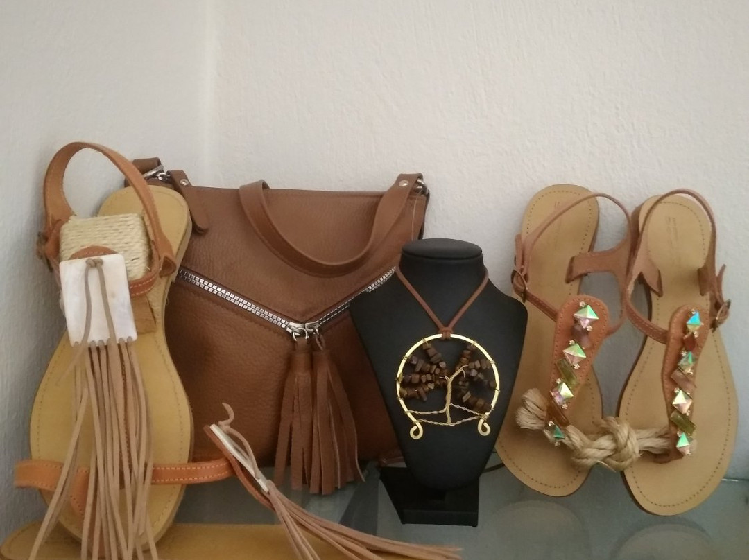 Nisos by D&T Handmade Jewellery & Sandals-Skiathos Town必去景点
