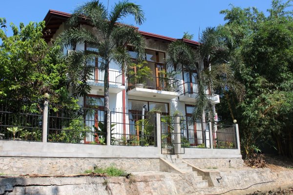 卡普鲁别墅-官方