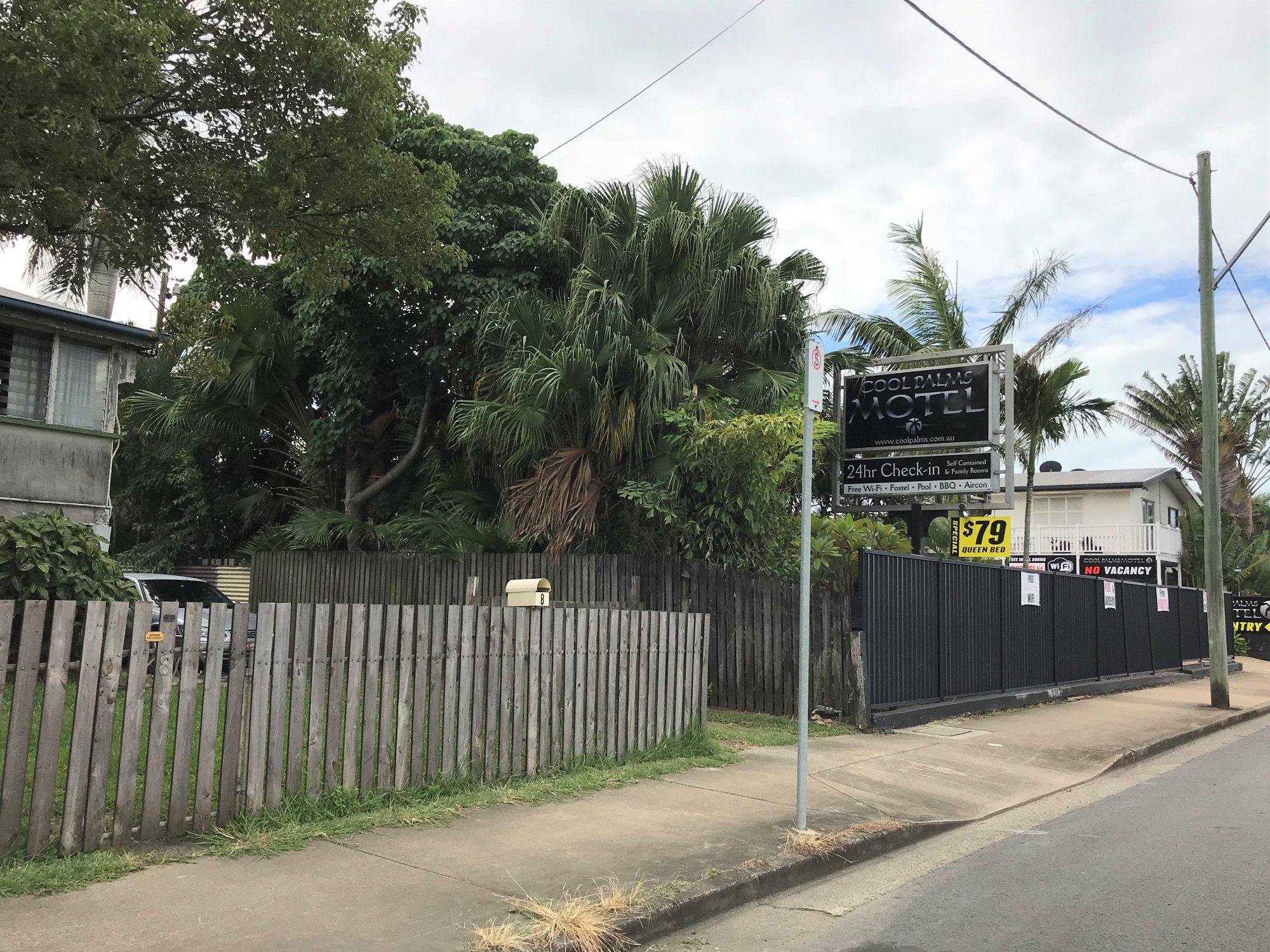 Cool Palms Motel-浴室