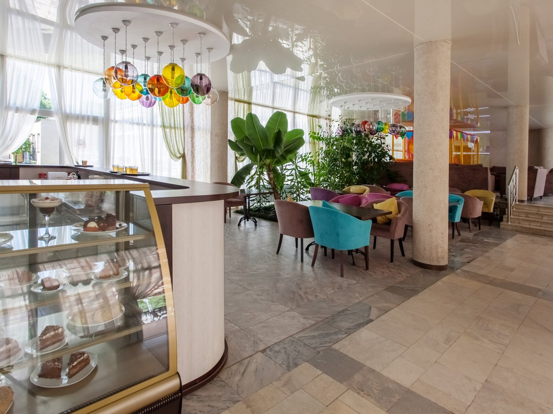 Zhemchuzhina Kavkaza主图