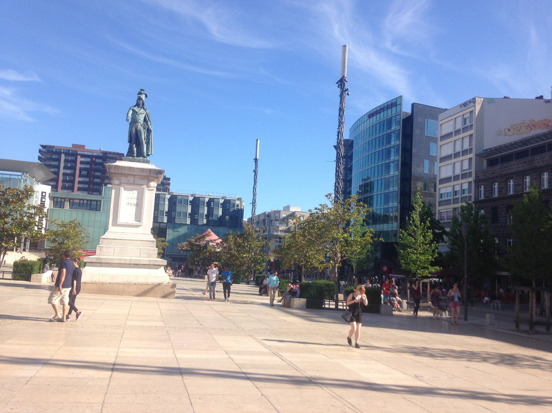 Monument au General Desaix-克莱蒙费朗必去景点