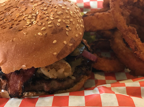 San Juan Bautista餐馆和美食-J J's Homemade Burgers