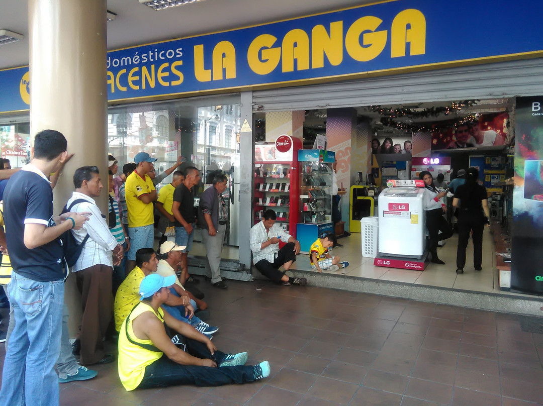 Avenida Nueve de Octubre-瓜亚基尔必去景点