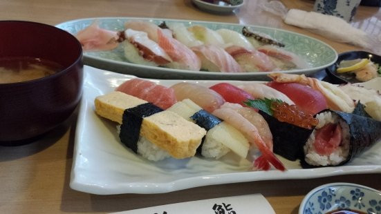 真鹤町餐馆和美食-Tsuruzushi