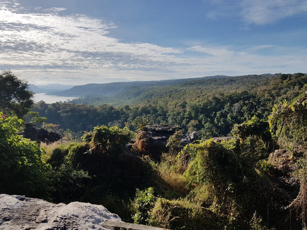 Wat Suan Hin Pha Nang Khoi-是曼迈必去景点