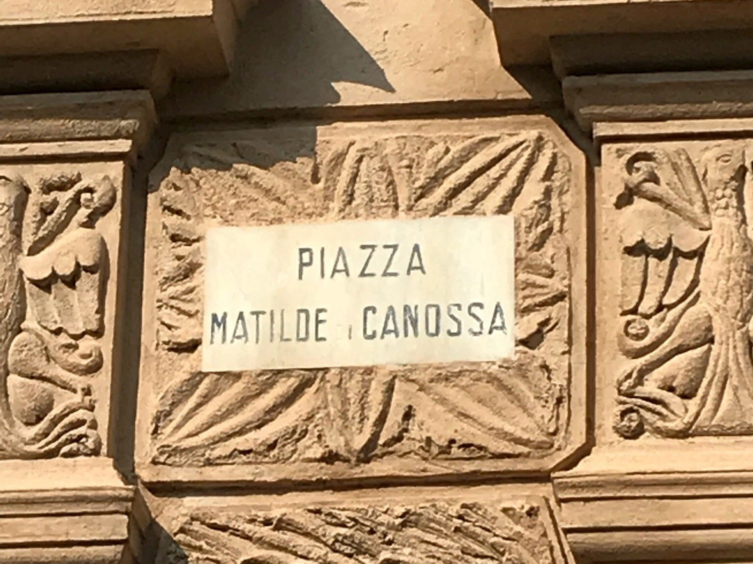 Piazza Matilde di Canossa-曼托瓦必去景点