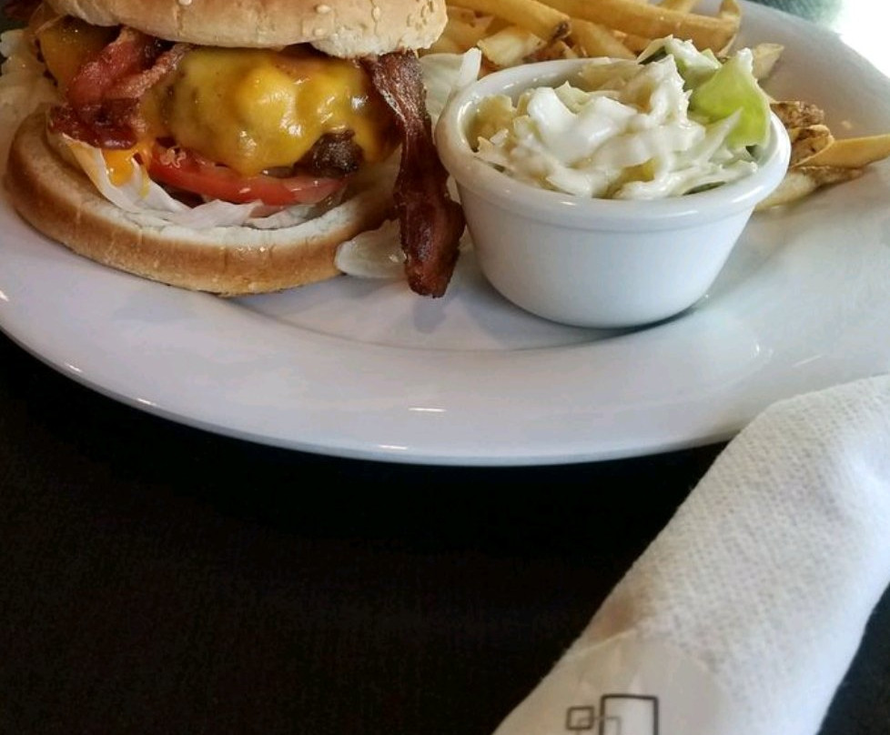 拉叶餐馆和美食-The Bistro