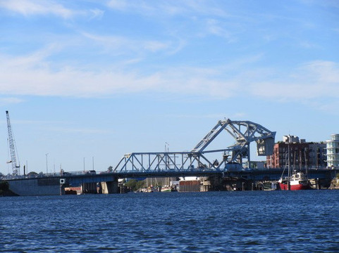 Johnson Street Bridge-维多利亚必去景点