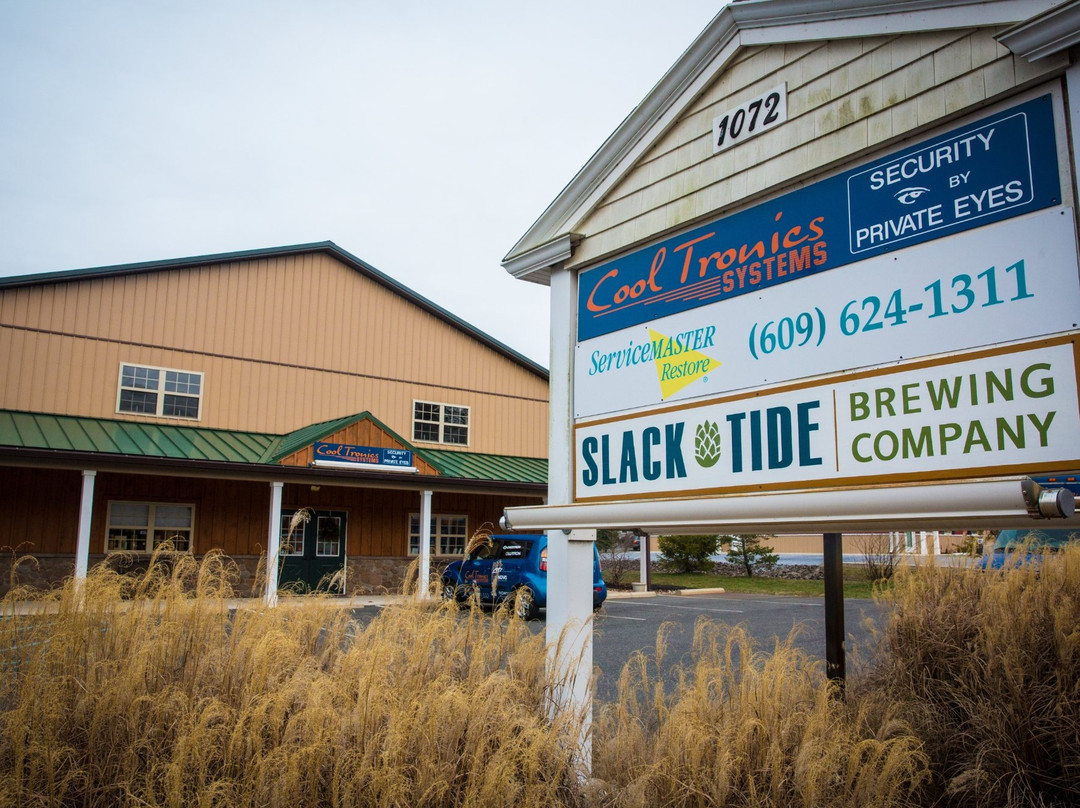 Slack Tide Brewing Company景点图片