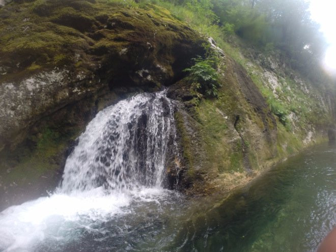 Rafting on Neretva景点图片
