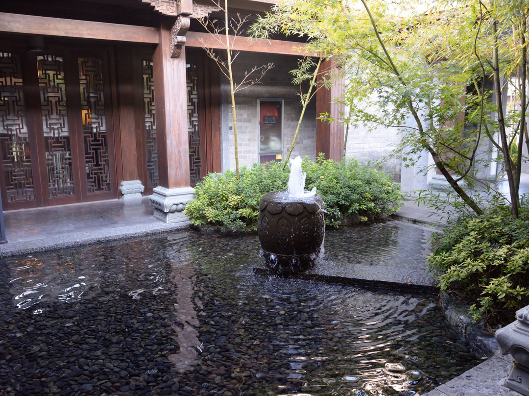 黄山雨润涵月楼酒店主图