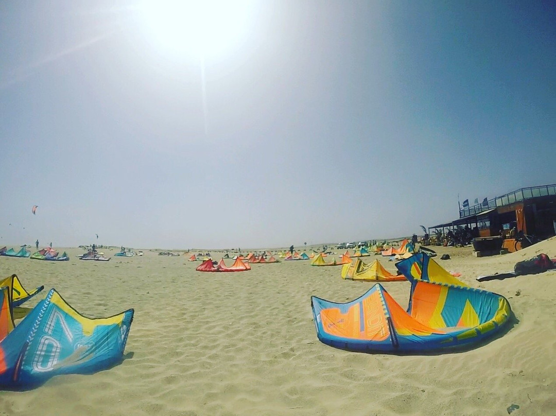 Mitu & DjO Kiteschool Cabo Verde-圣塔玛丽亚必去景点