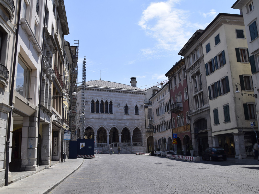 Via Mercatovecchio-乌迪内必去景点