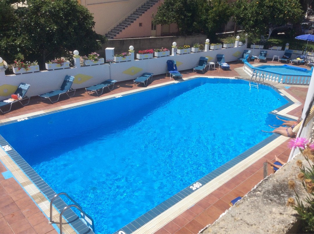 Moraitika酒店住宿-Romantica Leftis