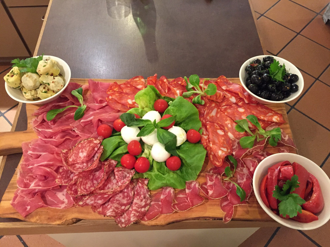 Oberembrach餐馆和美食-Da Gio Pizzeria Steakeria