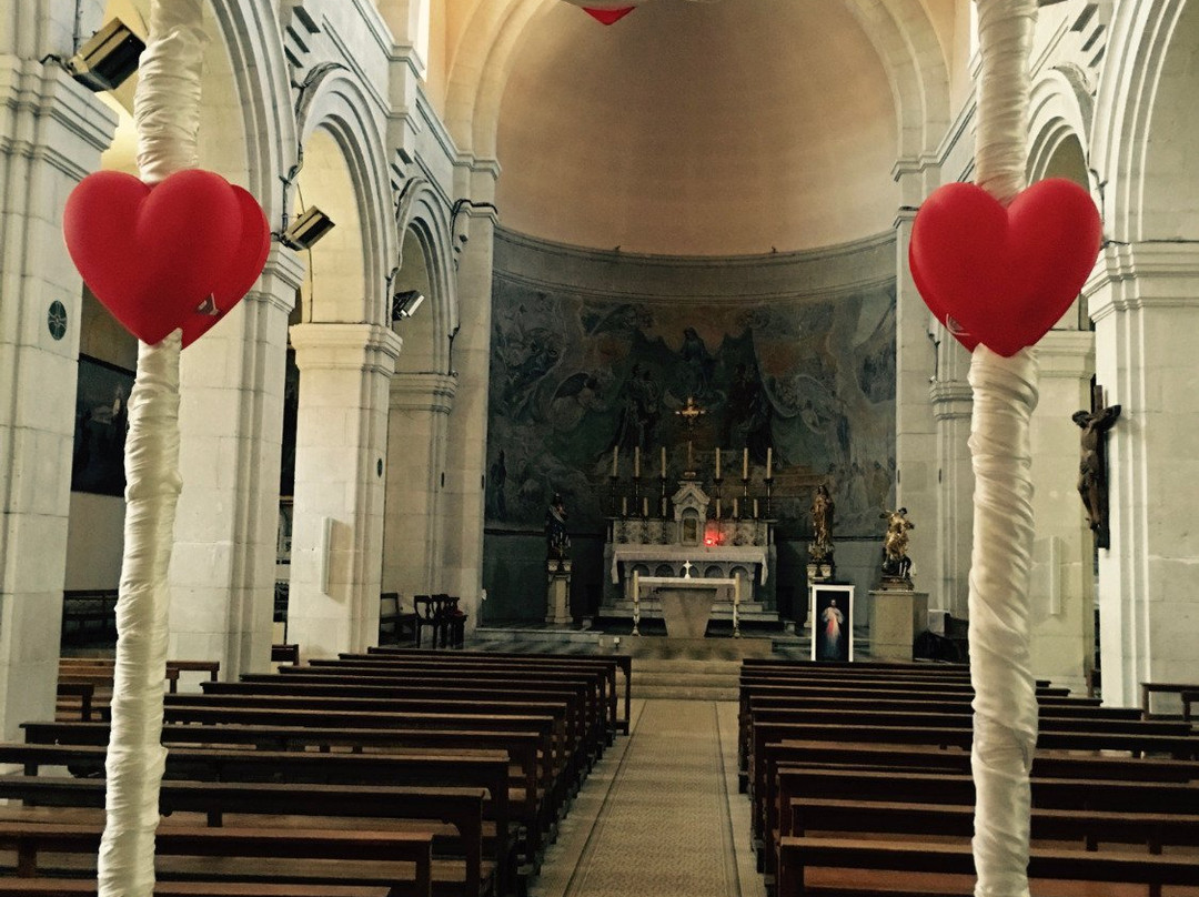 Saint Michel Church-卡西斯必去景点