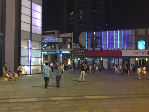 万达广场(河东)-天津市必去景点