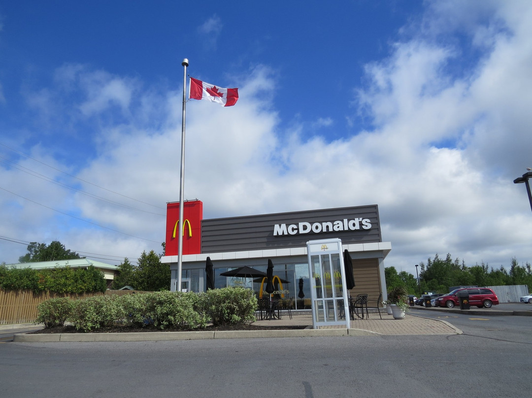 Seeley's Bay餐馆和美食-McDonald's