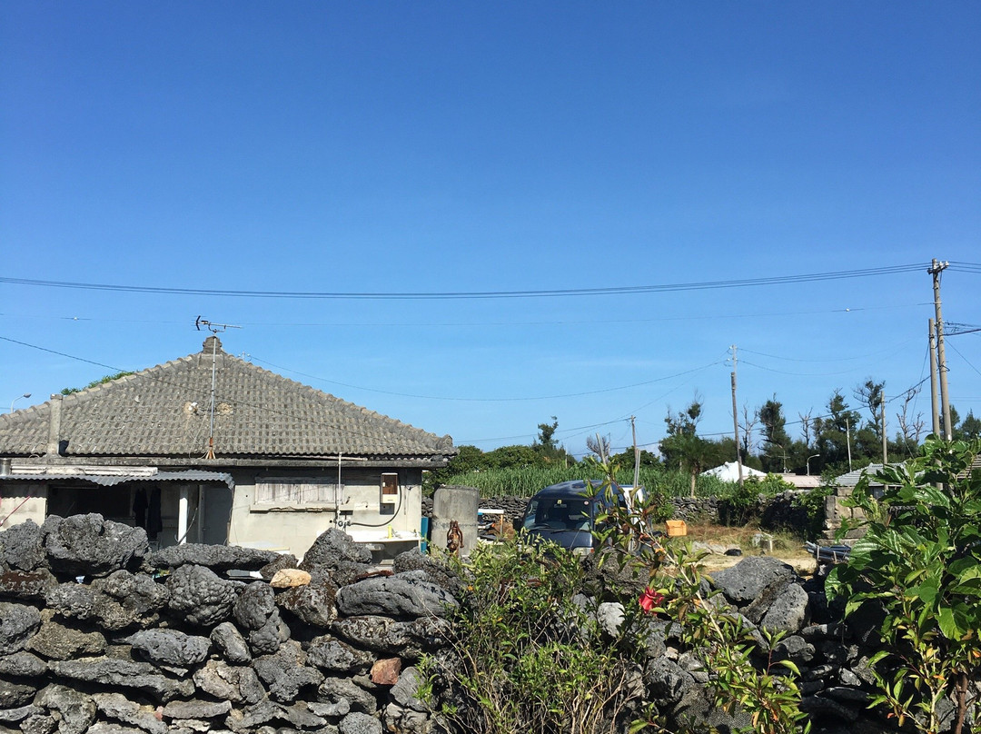 Izenajima Island景点图片