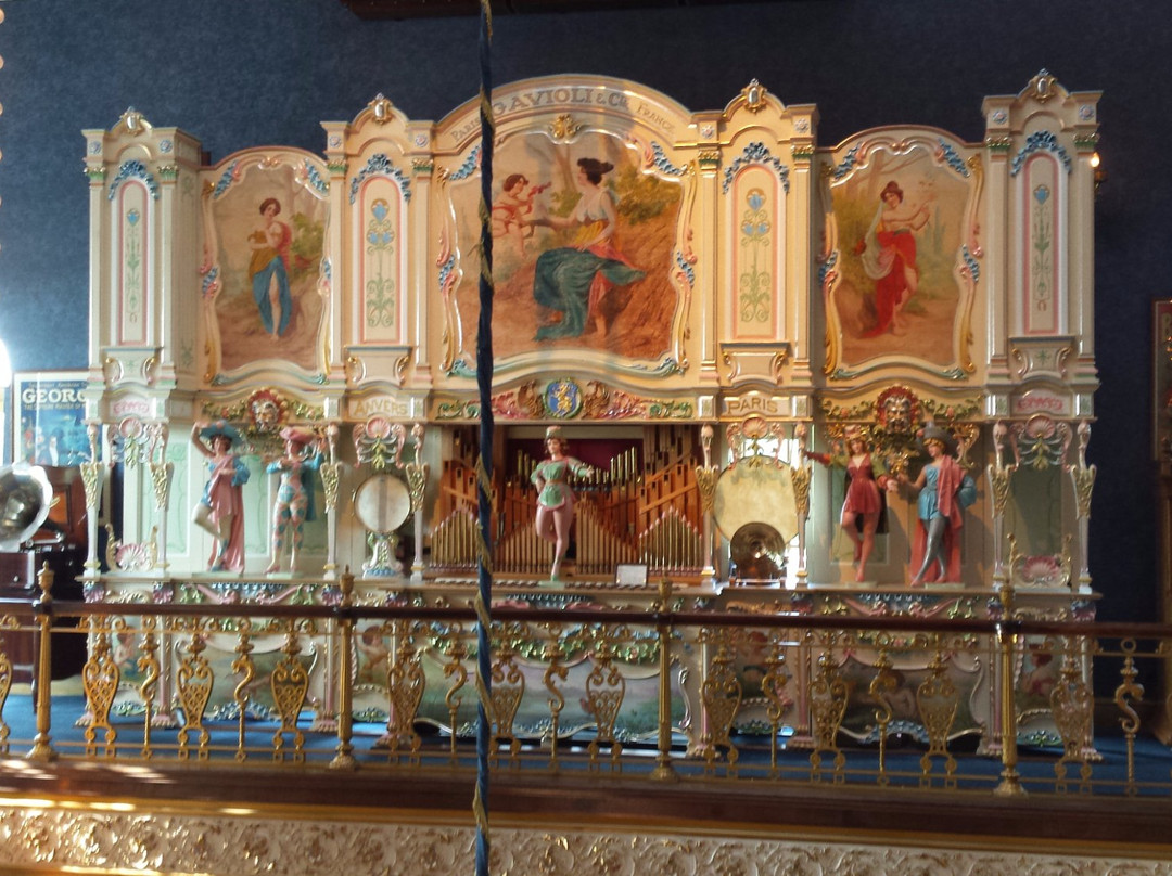 Sanfilippo Place de la Musique-Barrington必去景点