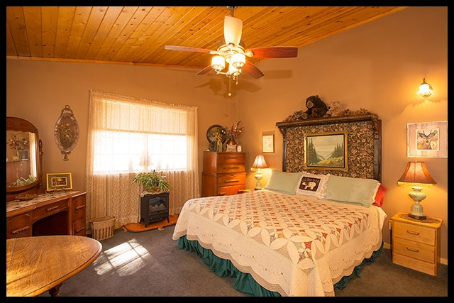 Lebec酒店住宿-The Old Bear Bed and Breakfast