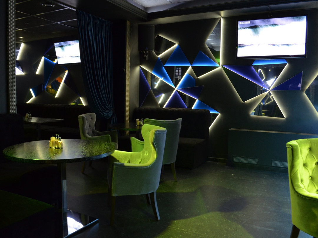Karaoke Club Zerkalo景点图片
