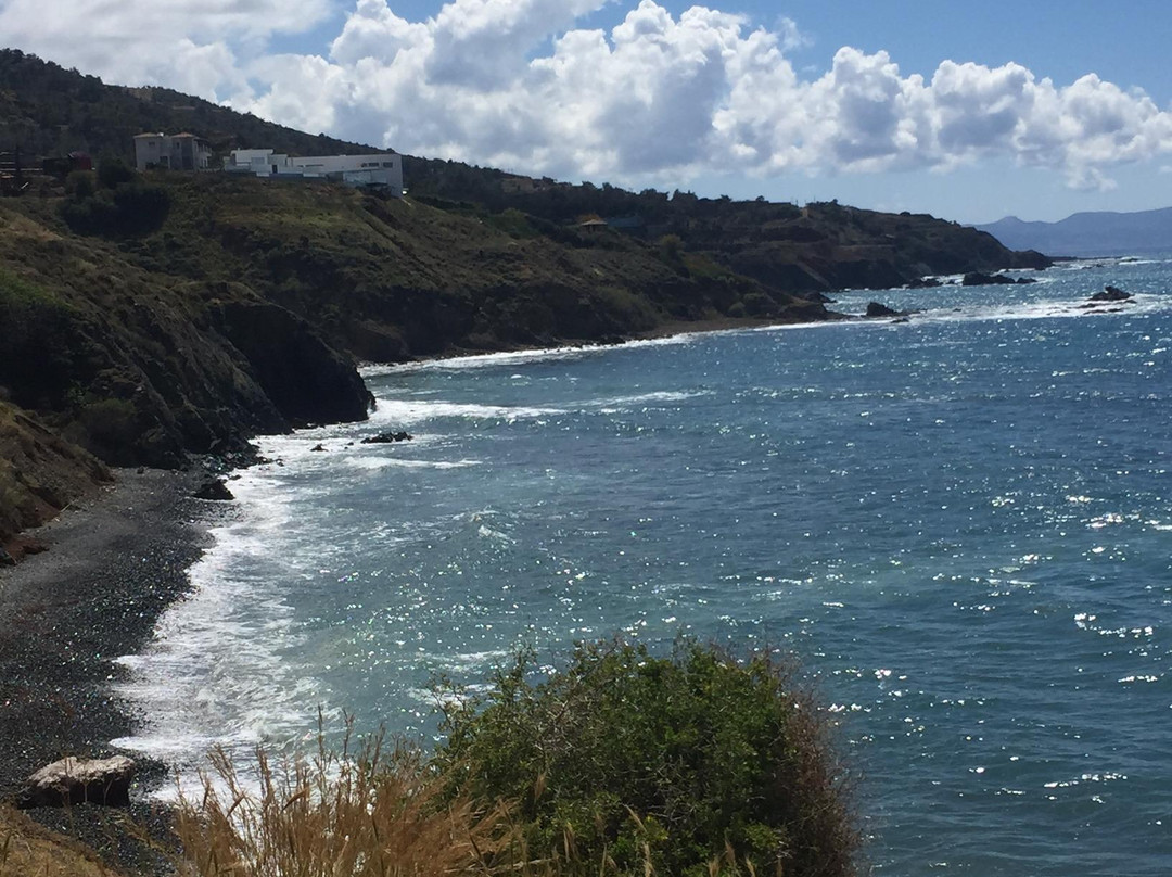 Paradise Beach-Pomos必去景点