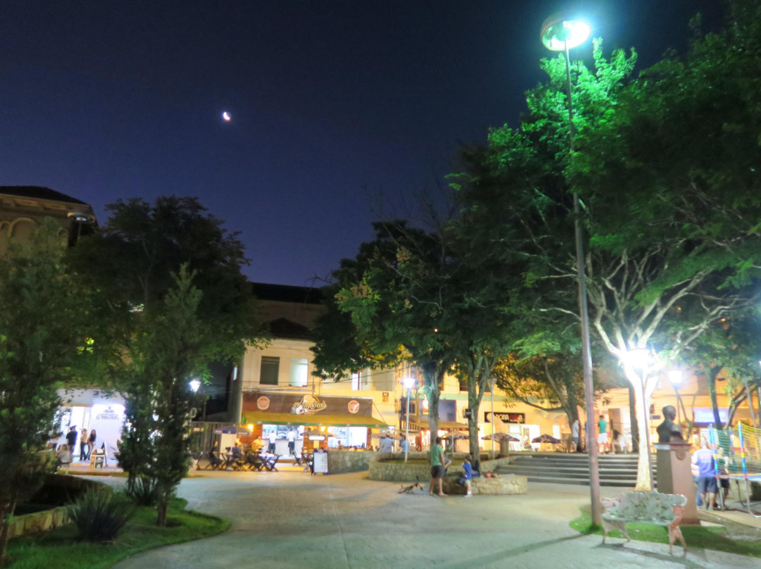 塞拉内格拉旅游景点-Praca Prefeito Joao Zelante