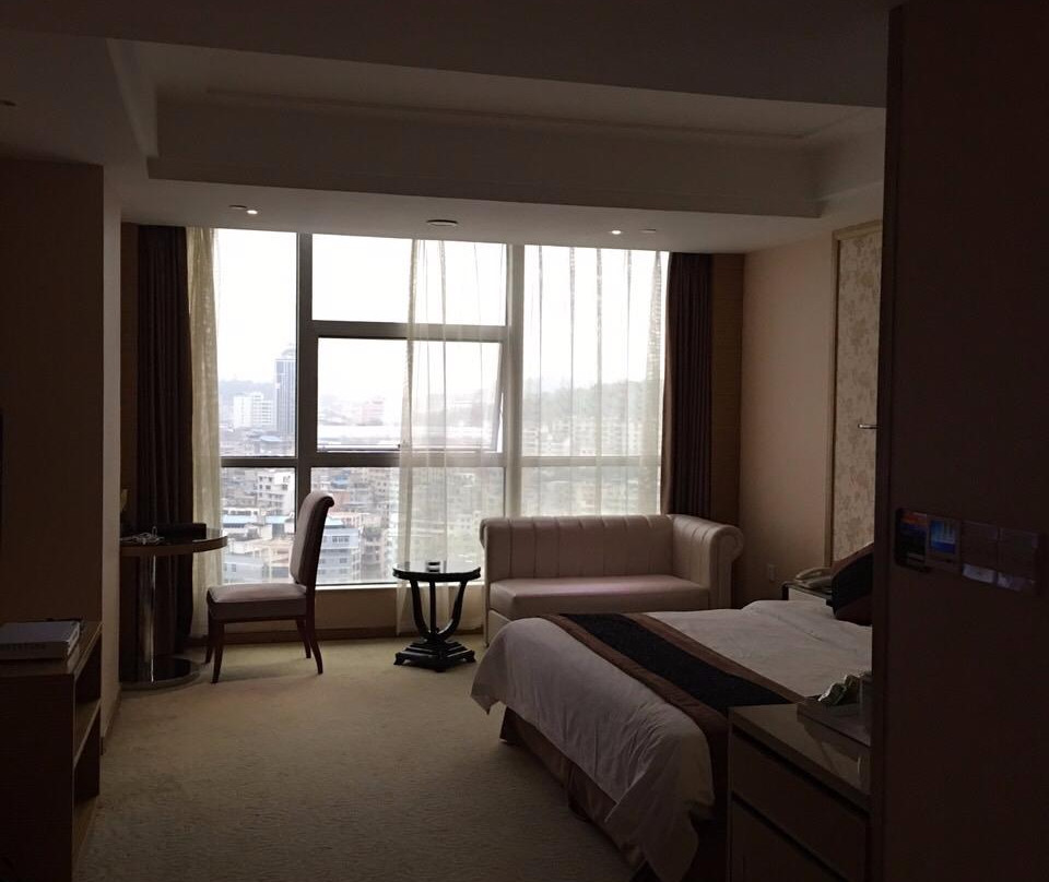 纵横大酒店主图