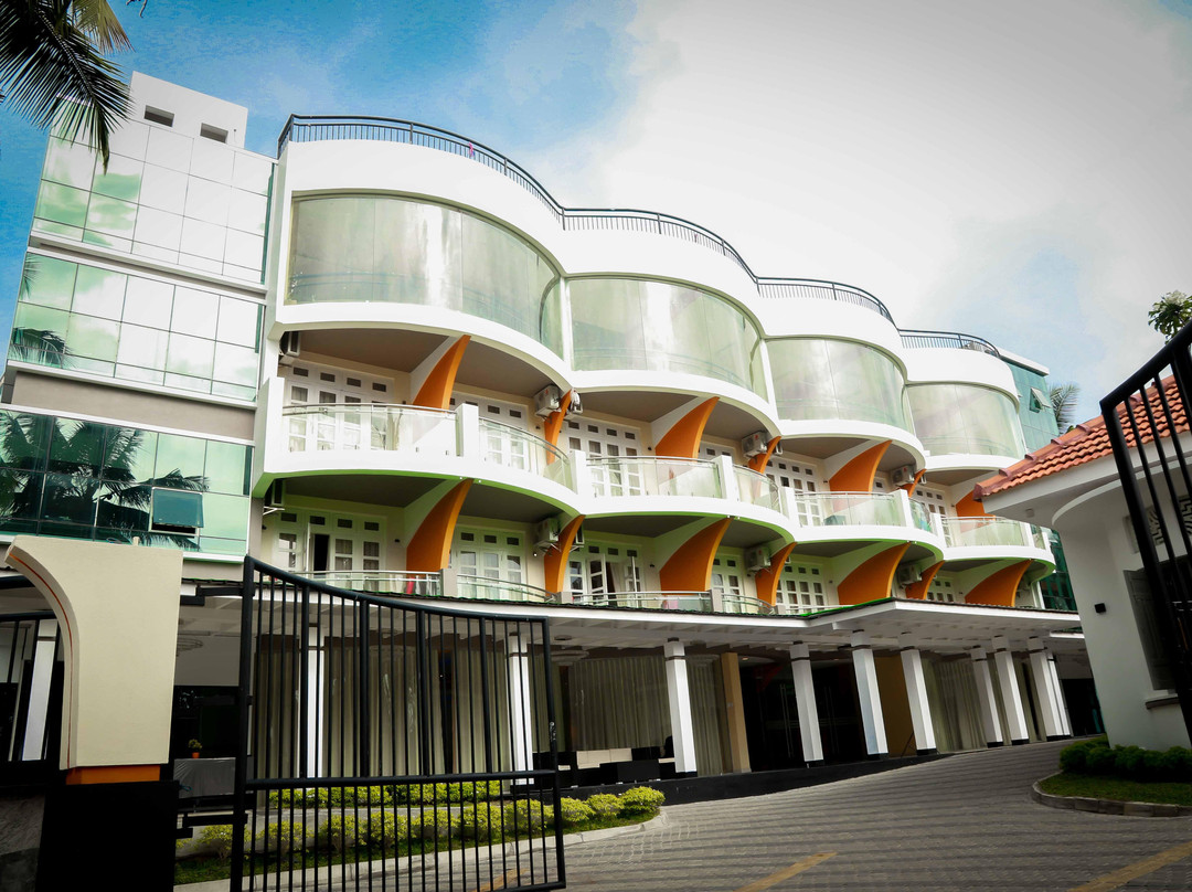 锡兰海温泉酒店