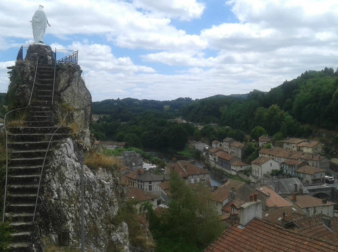Château de Laroque-Laroquebrou必去景点