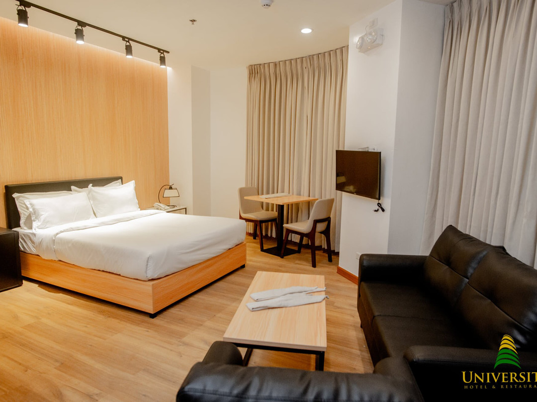 University Hotel And Restaurant
