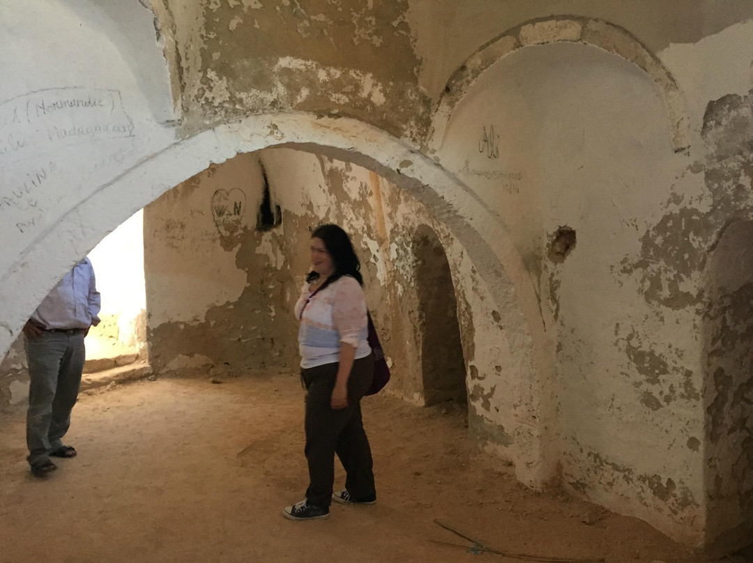 Mosquee Souterraine-Sedouikch必去景点