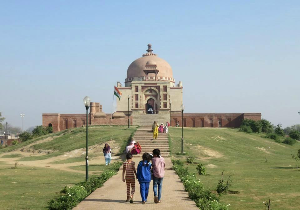 Tomb of Khwaza Khizr景点图片