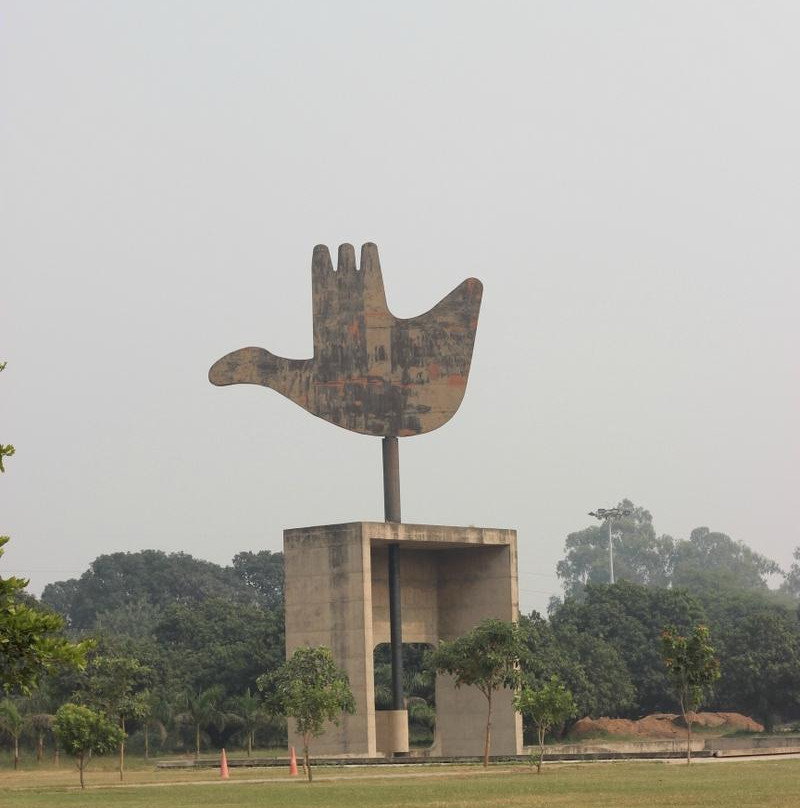 Open Hand Monument-昌迪加必去景点